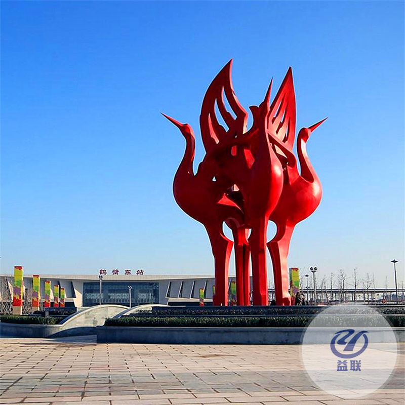 不銹鋼雕塑定制發(fā)光商業(yè)街戶外大型卡通擺件網(wǎng)紅幾何熊切面裝飾品